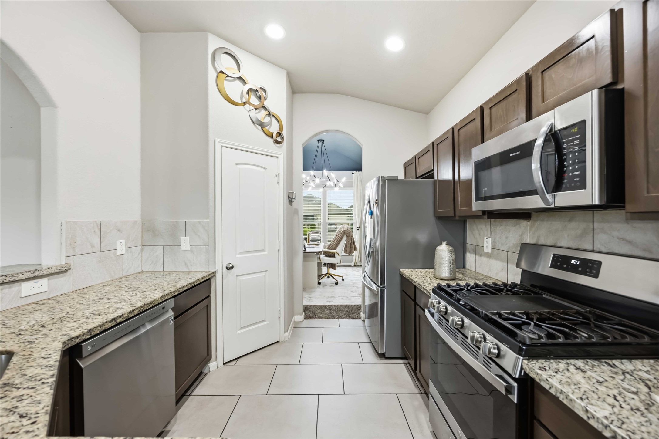 614 Palo ALto Court Rosharon, TX 77583 - Photo 14 of 28