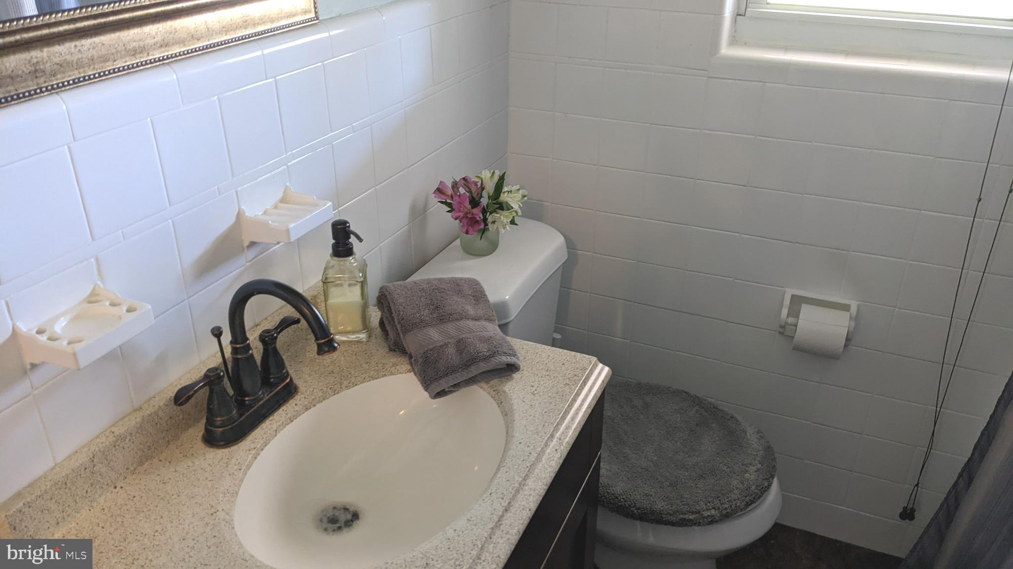 321 Nicholson Road Ridley Park, PA 19078 - Photo 14 of 55 1st Floor Hall Bath