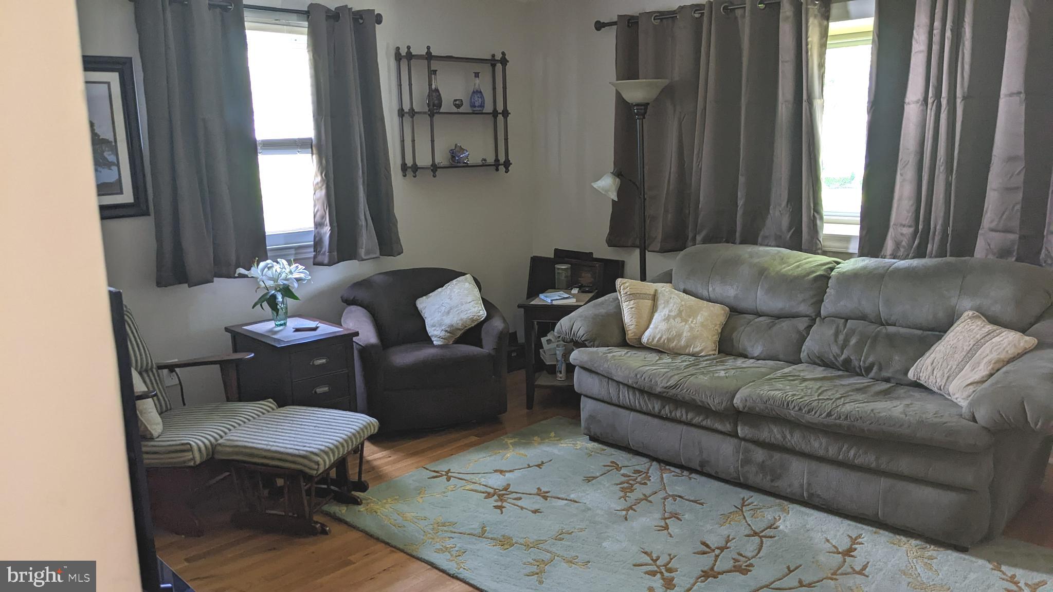321 Nicholson Road Ridley Park, PA 19078 - Photo 10 of 55 Living Room
