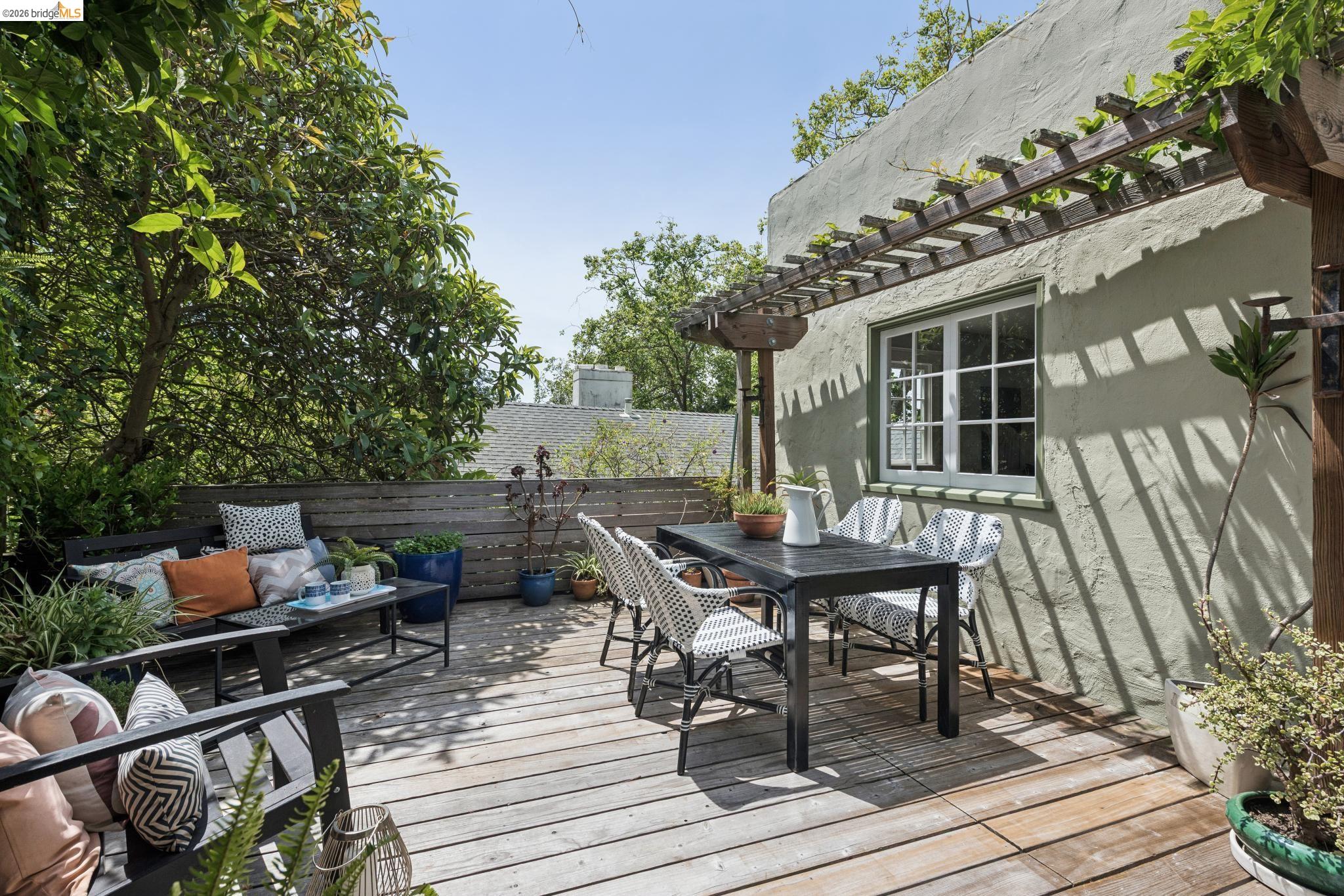2370 Marin Avenue Berkeley, CA 94708 - Photo 20 of 44