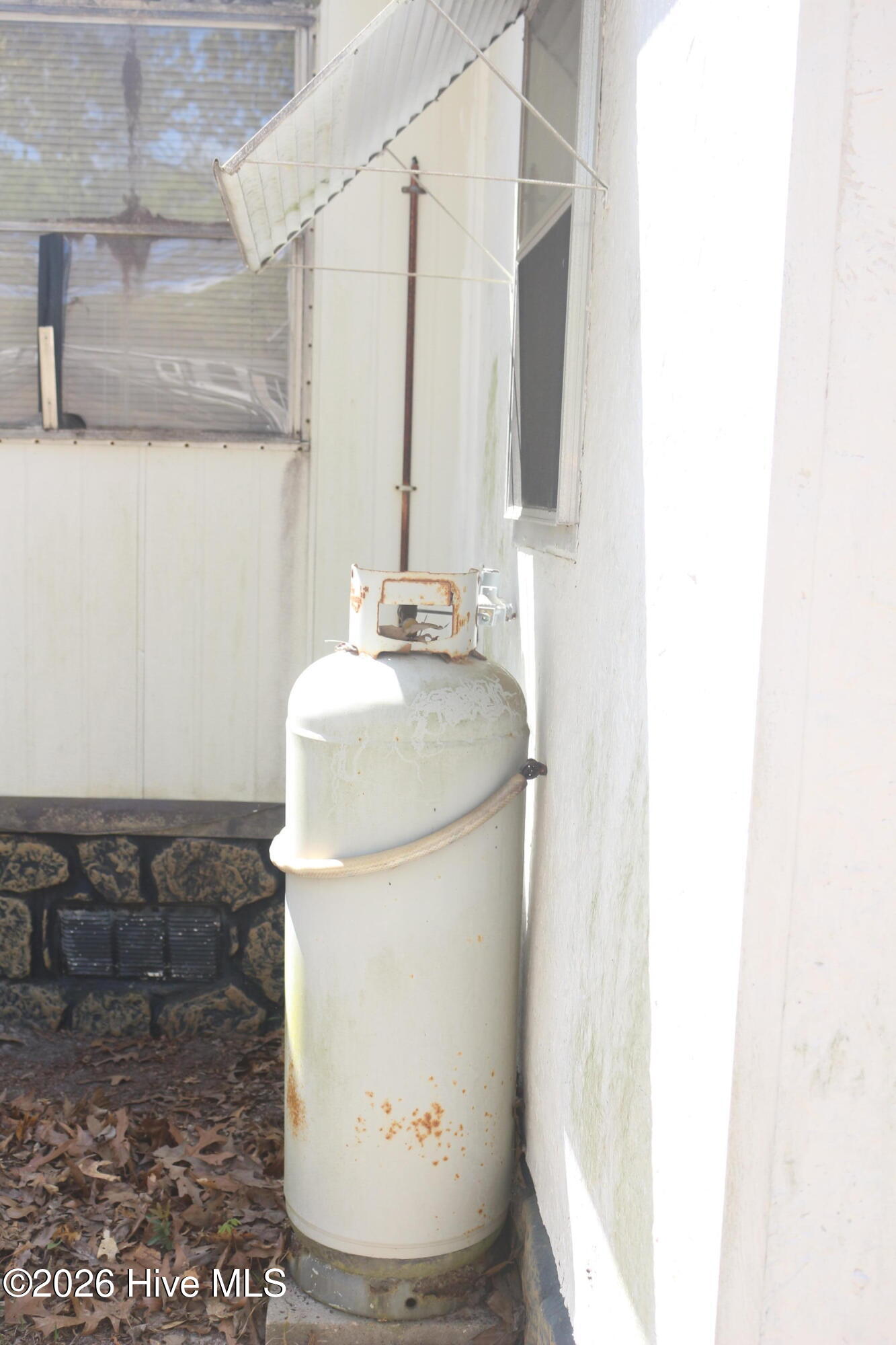 300 Maple Creek Road Southwest Supply, NC 28462 - Photo 22 of 25 Tank for propane heater