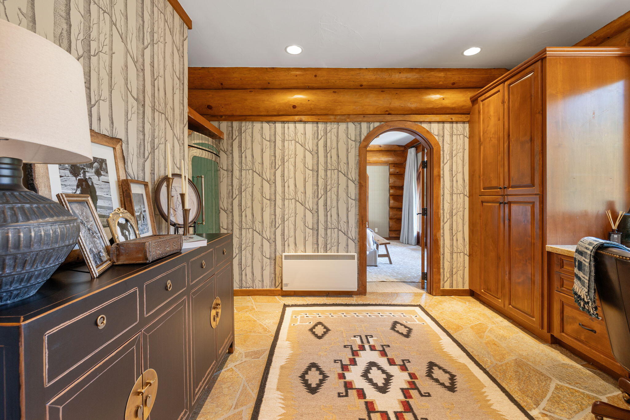 61380 Devils Ladder Road Mountain Center, CA 92561 - Photo 21 of 44 a view of an entryway with a hardwood