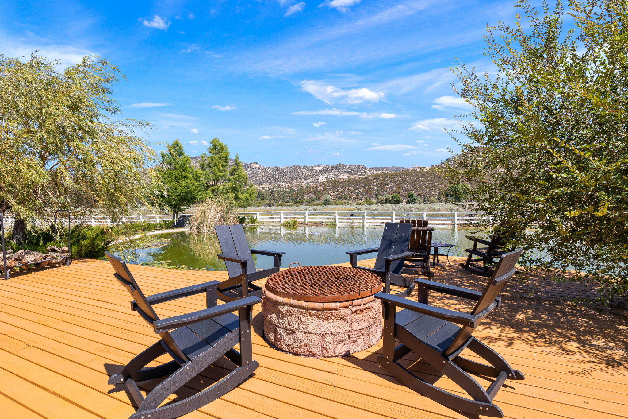 61380 Devils Ladder Road Mountain Center, CA 92561 - Photo 36 of 44 a view of a balcony with mountain view and wooden floor