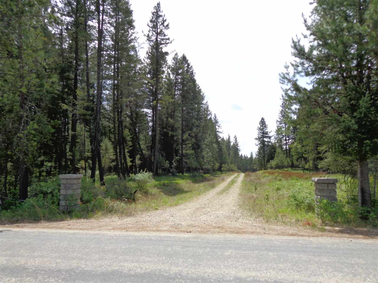 2408 East Sandy Beach Road Elk, WA 99009 - Photo 10 of 13