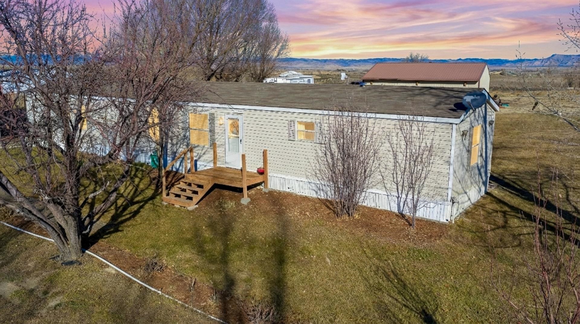 1516 M M 3/8 Road Loma, CO 81524 - Photo 3 of 42