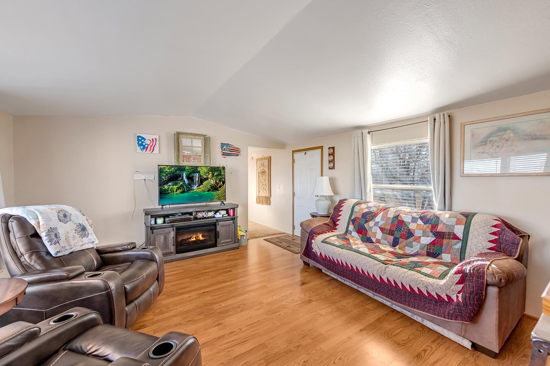 1516 M M 3/8 Road Loma, CO 81524 - Photo 9 of 42