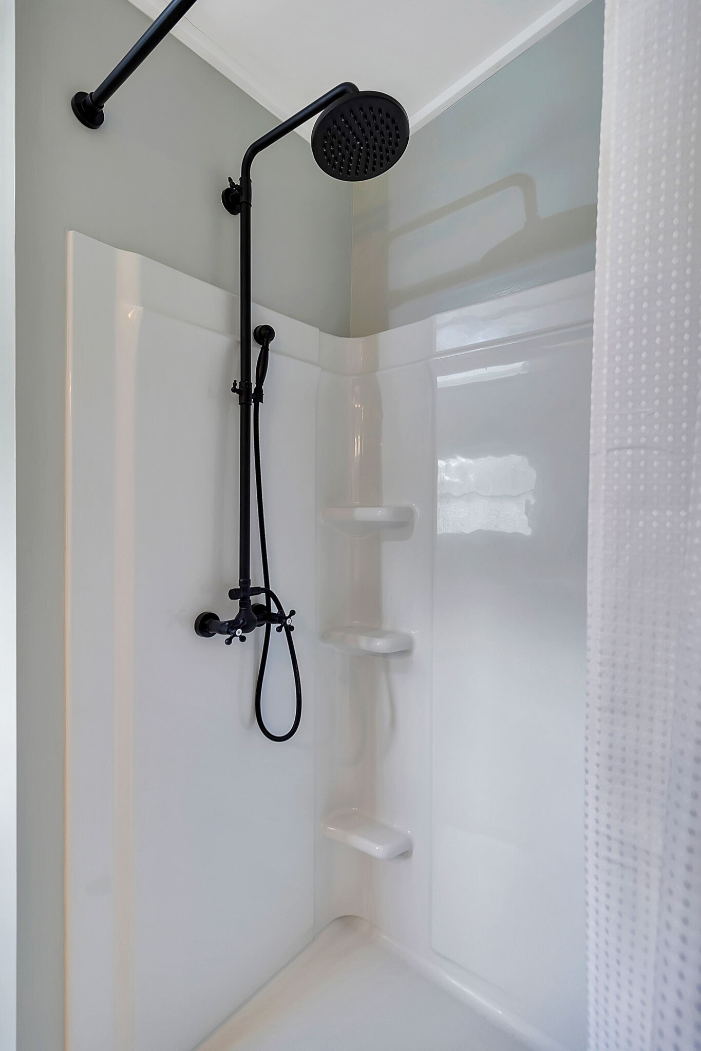 482 Fruit Valley Road Rockvale, TN 37153 - Photo 20 of 37 a bathroom with a shower