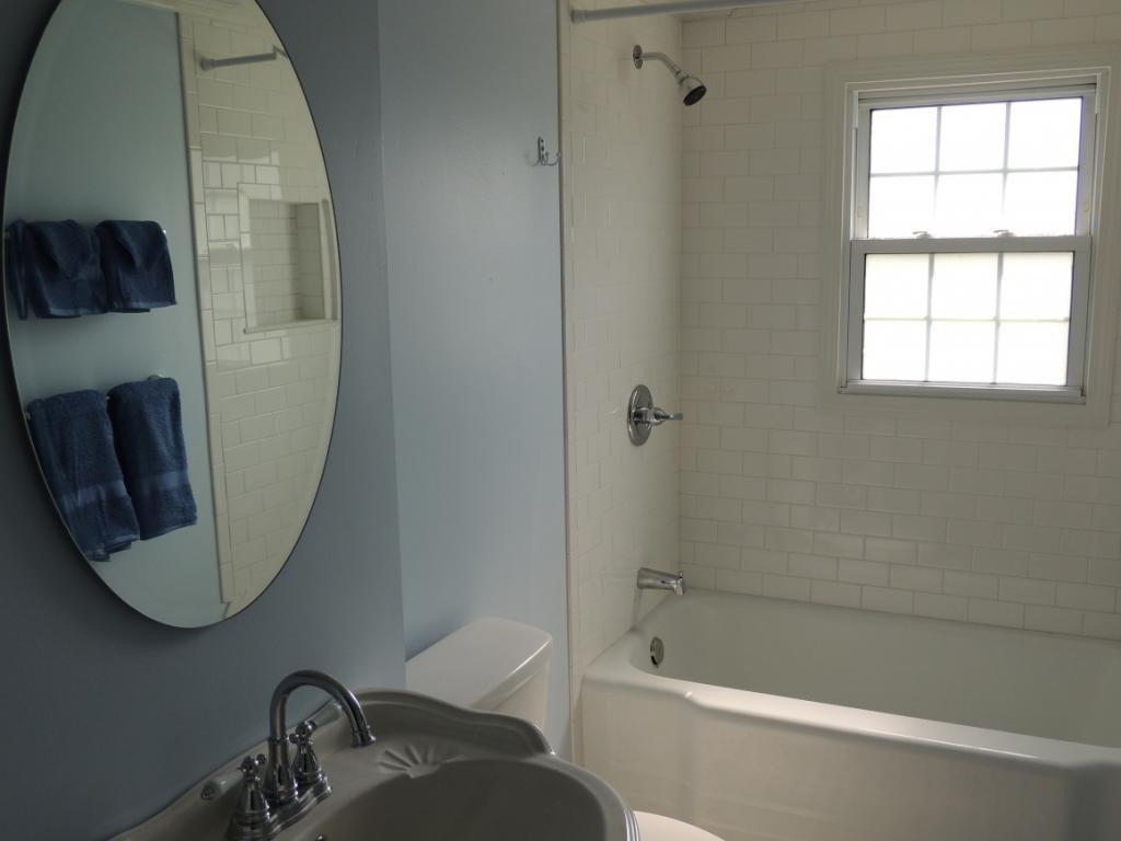 124 Meadow View Road Rogersville, TN 37857 - Photo 13 of 27 Bath