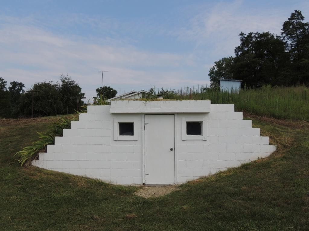 124 Meadow View Road Rogersville, TN 37857 - Photo 14 of 27 RootCanning Cellar