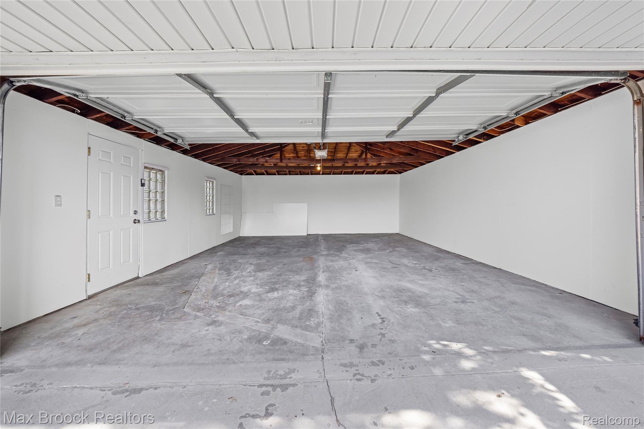 1544 Sheffield Road Birmingham, MI 48009 - Photo 35 of 51 View of garage
