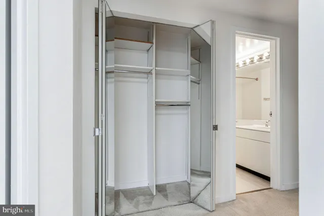 $399,999 | 1530 Key Boulevard, Unit 514, Arlington, VA 22209