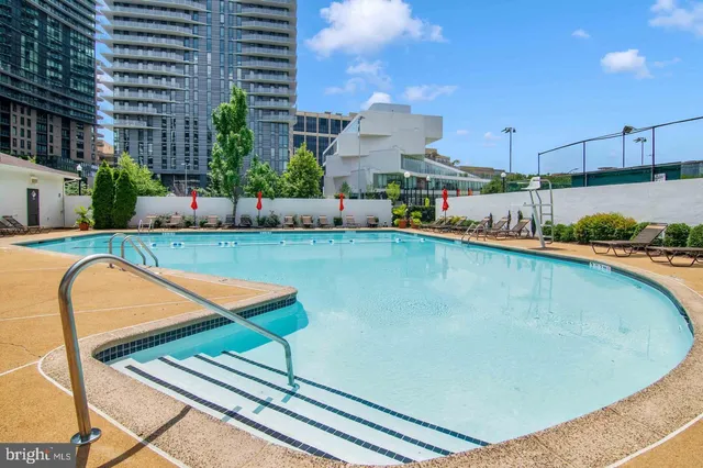 $399,999 | 1530 Key Boulevard, Unit 514, Arlington, VA 22209