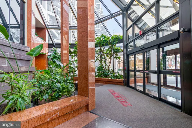 $399,999 | 1530 Key Boulevard, Unit 514, Arlington, VA 22209