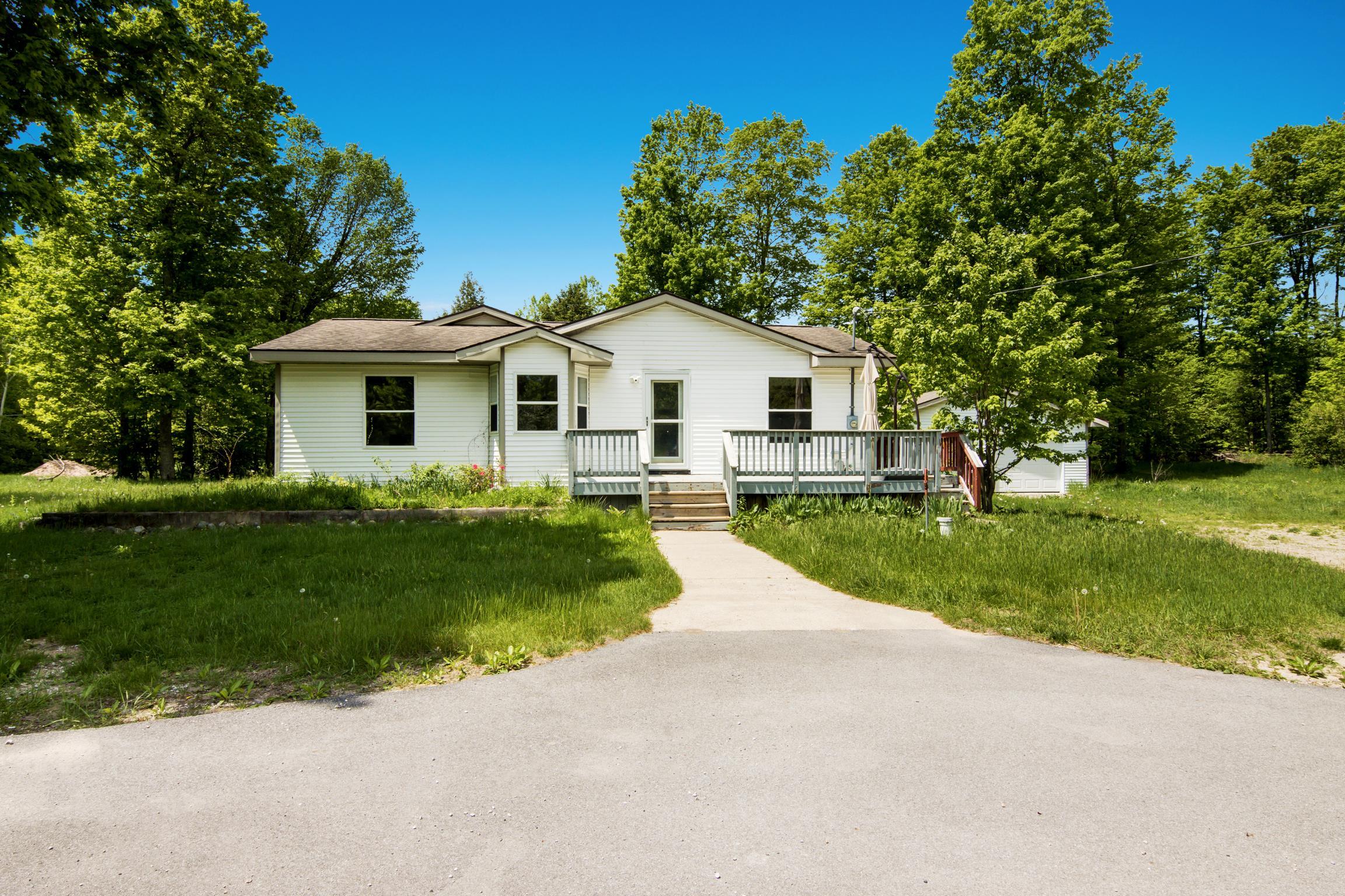 90 South Haze Road Beulah, MI 49617 - Photo 34 of 41