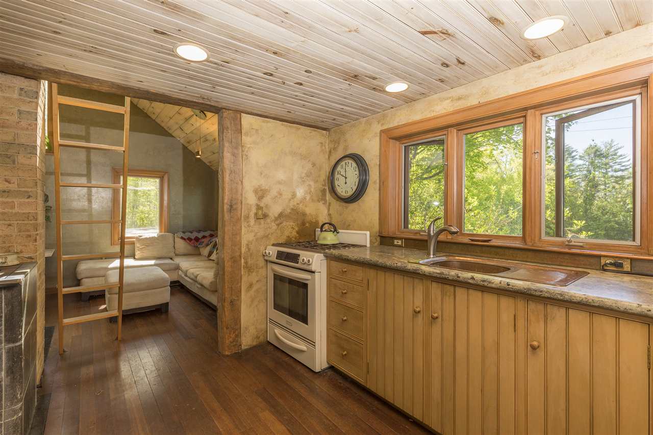 255 Peverly Road Northfield, NH 03276 - Photo 3 of 40