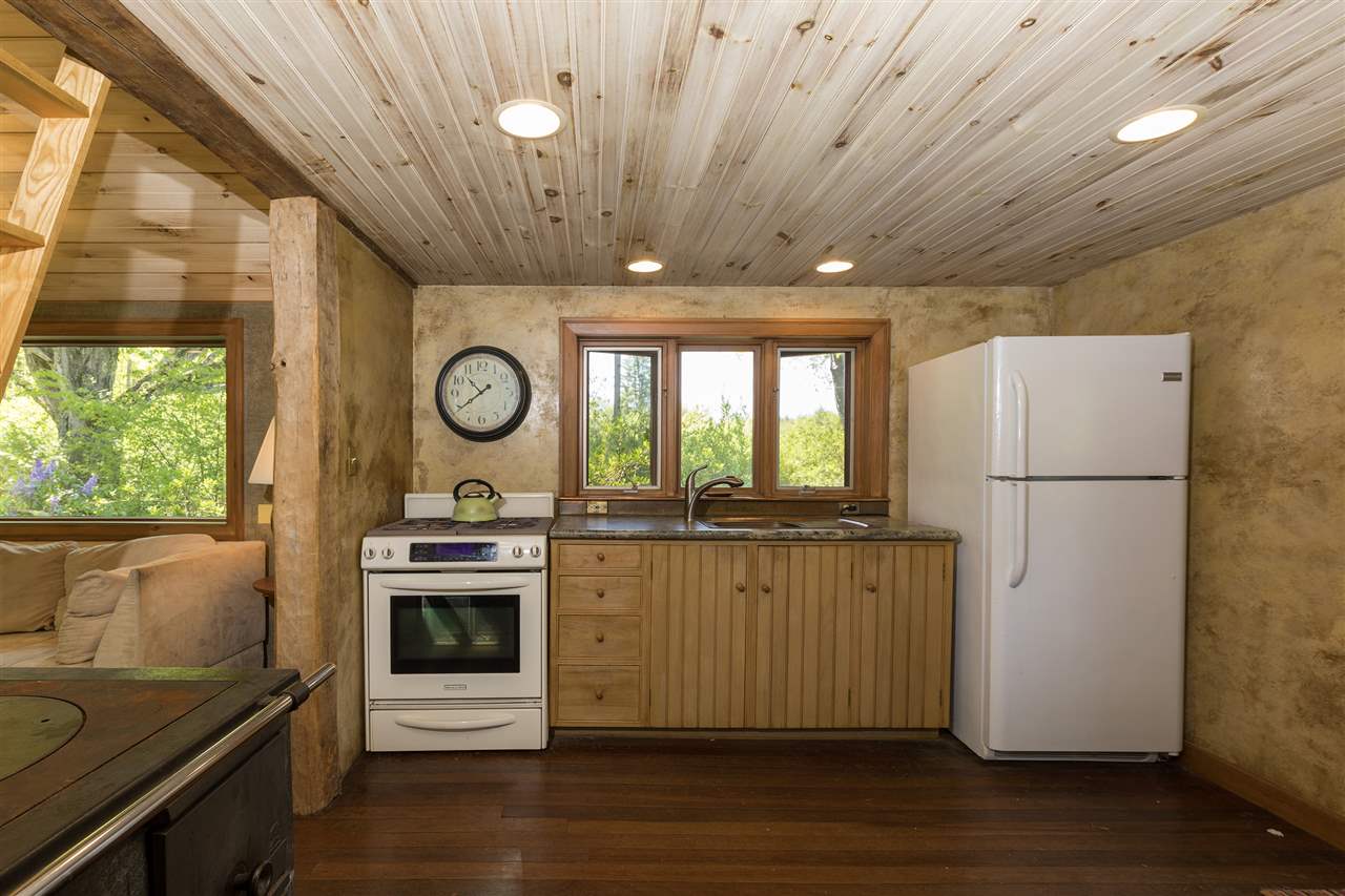 255 Peverly Road Northfield, NH 03276 - Photo 4 of 40