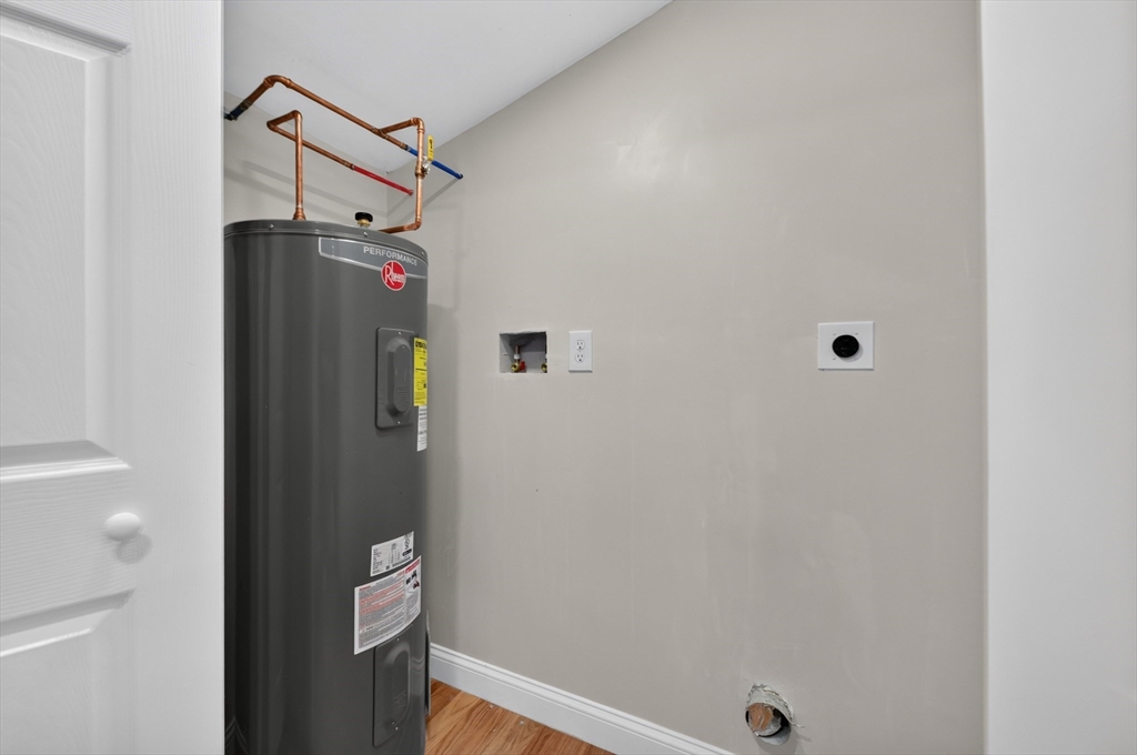 69 Orient Street Worcester, MA 01604 - Photo 8 of 42