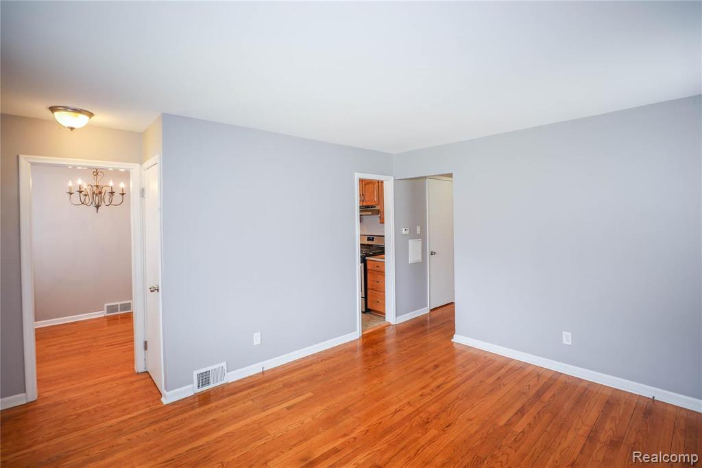 1334 East 10 Mile Road Ferndale, MI 48220 - Photo 6 of 29