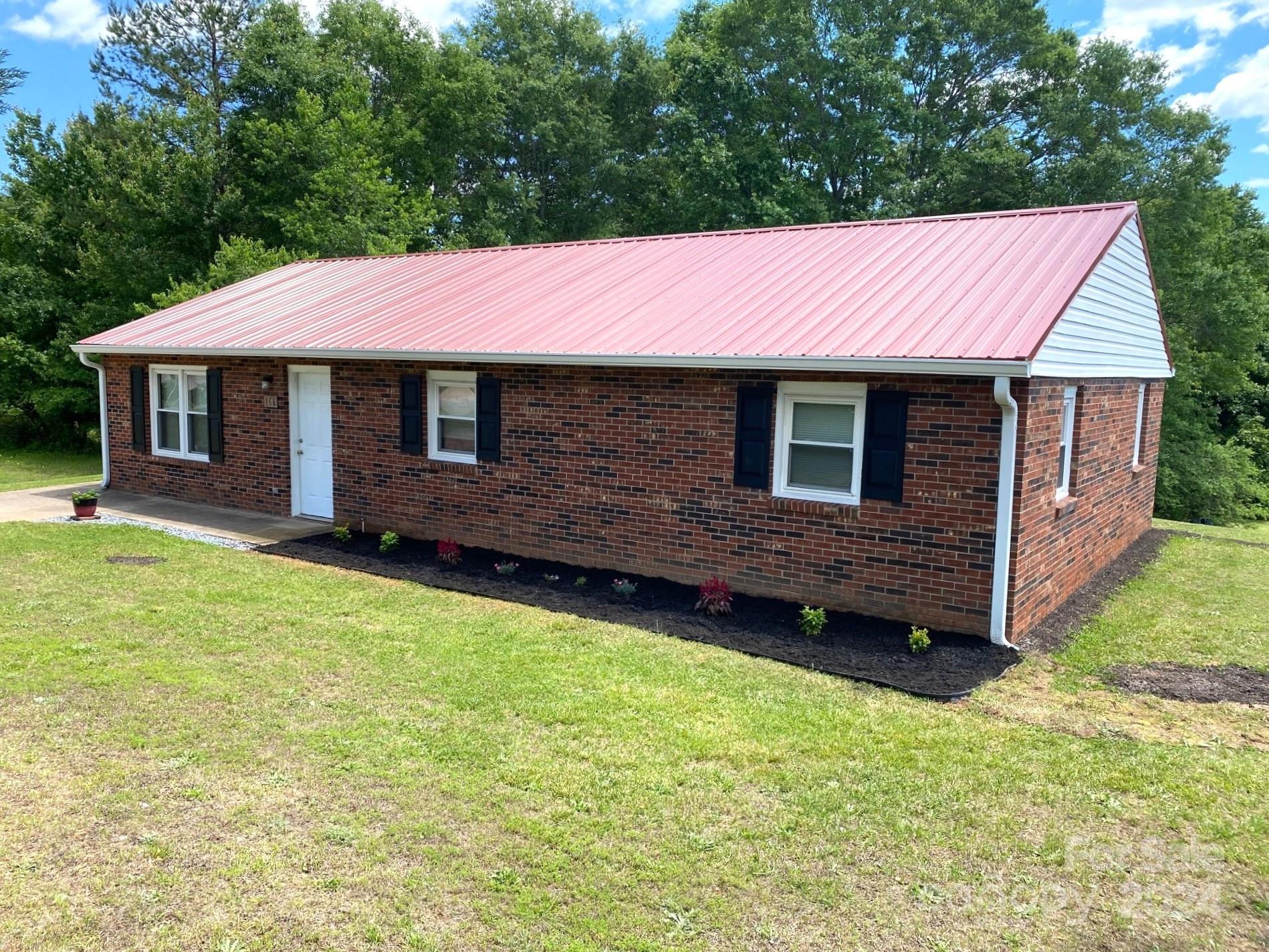 166 S Ridge Forest City, NC 28043 - Photo 2 of 39 Gallery Image 2