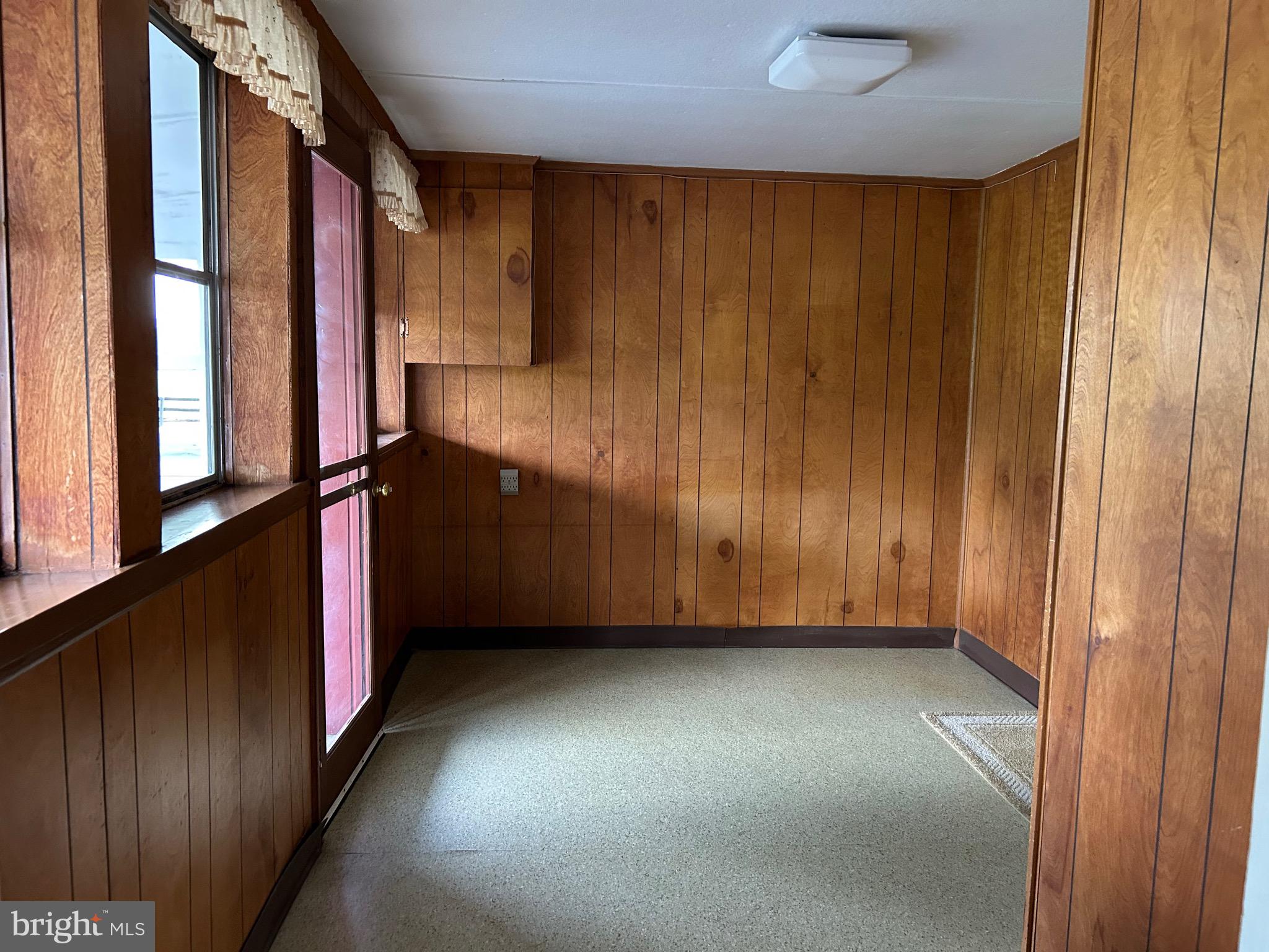 2091 Old Chapel Road Boyce, VA 22620 - Photo 22 of 28 Cozy closed in porch.