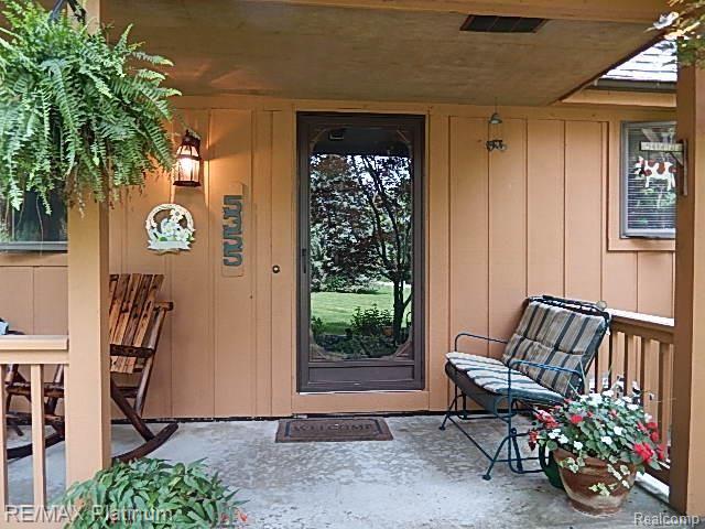 5355 Jewell Road Howell, MI 48843 - Photo 5 of 58 5.JPG