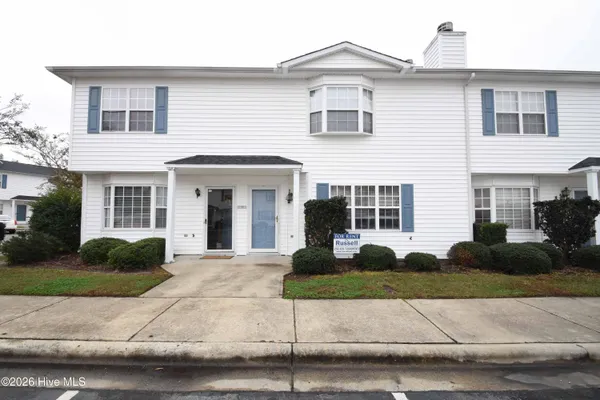 $1,100 | 3903 Sterling Pointe Drive, Unit PP2, Winterville, NC 28590