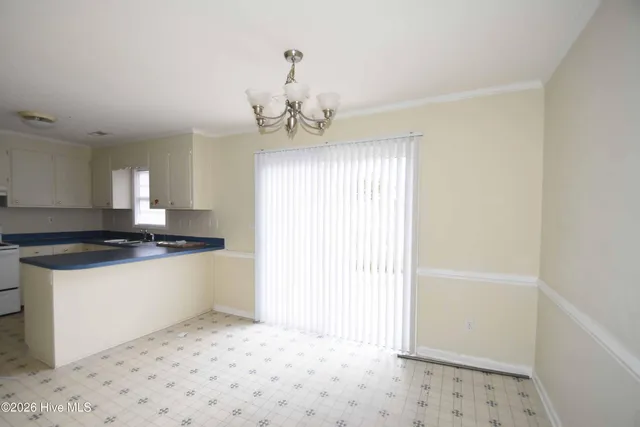 $1,100 | 3903 Sterling Pointe Drive, Unit PP2, Winterville, NC 28590