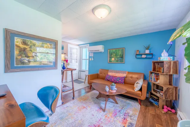 $1,075 | 1101 South Rogers Street, Unit 1, Bloomington, IN 47403