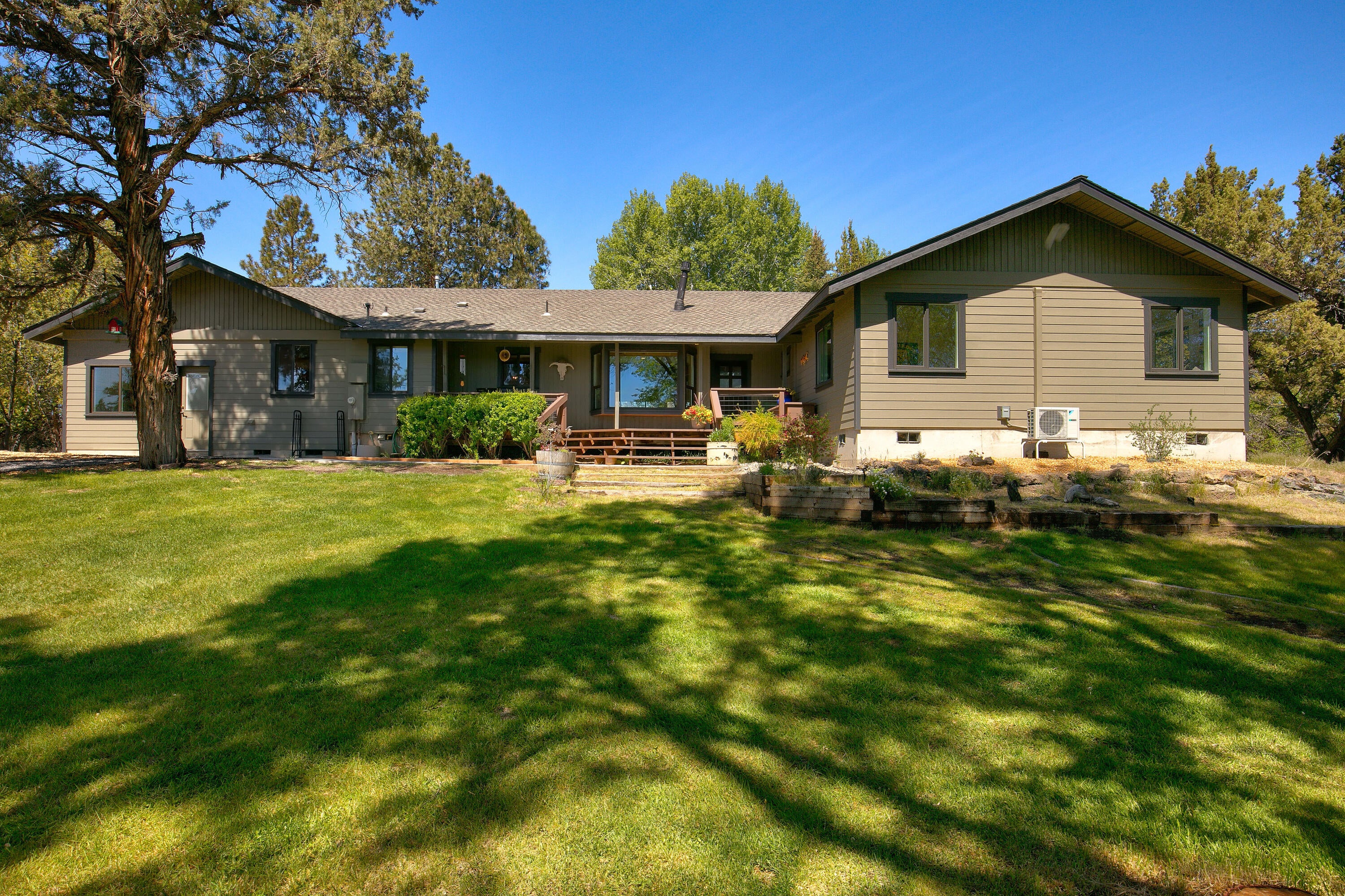 61212 Obernolte Road Bend, OR 97701 - Photo 9 of 49 06 61212 Obernolte Rd_040