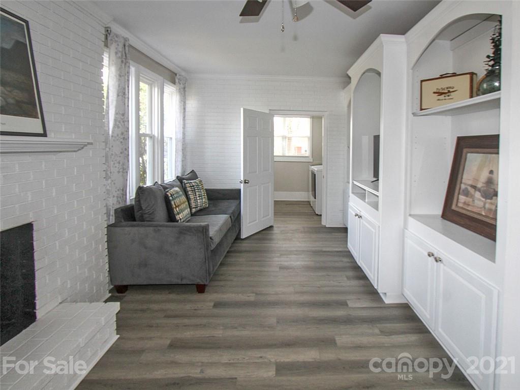 405 Fieldstone Road Mooresville, NC 28115 - Photo 27 of 46 a living room with furniture and a hard wood floor