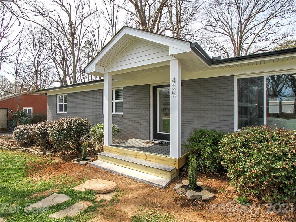 405 Fieldstone Road Mooresville, NC 28115 - Photo 45 of 46 front view of a house with a yard