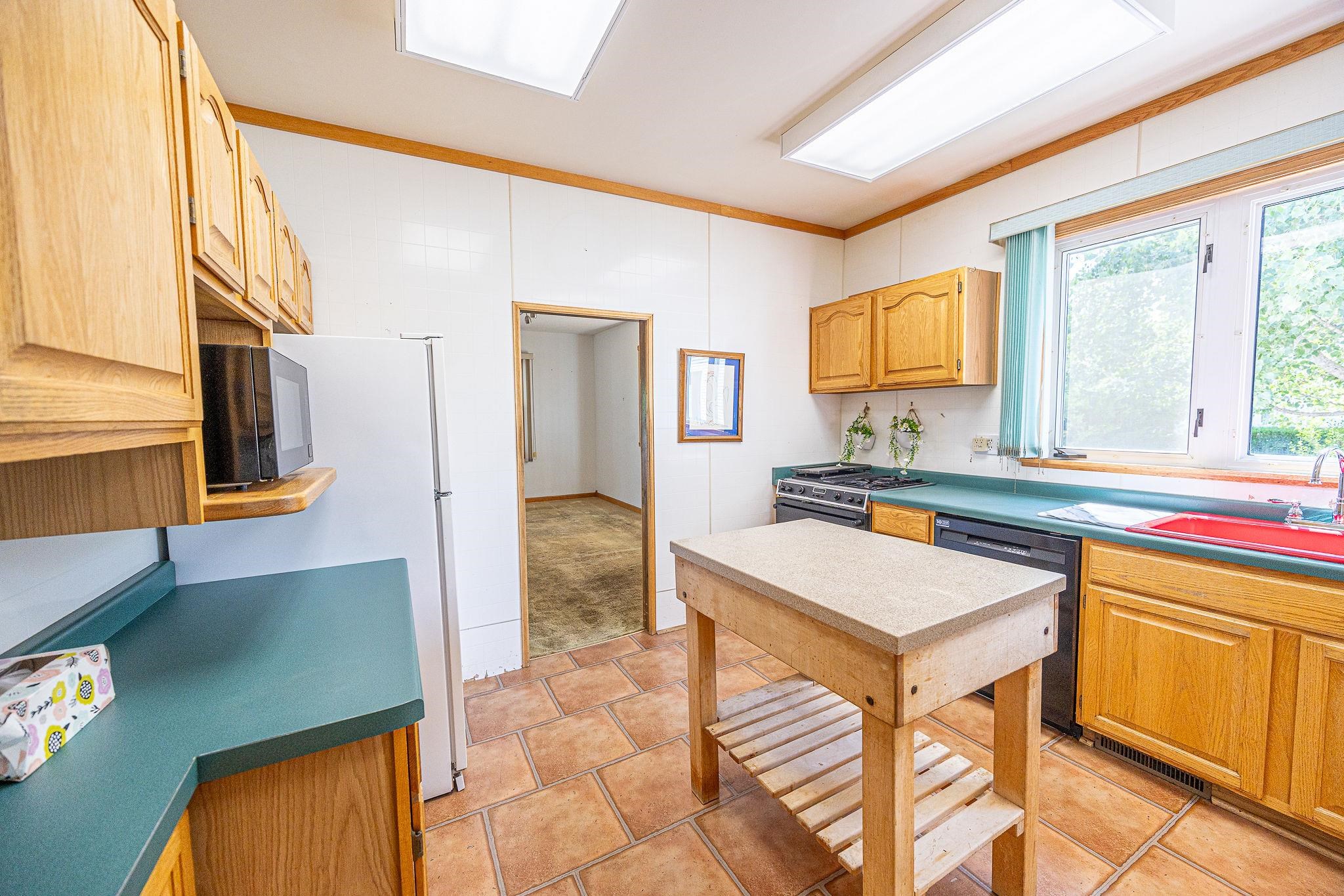210 East Brook Street Suring, WI 54174 - Photo 9 of 64