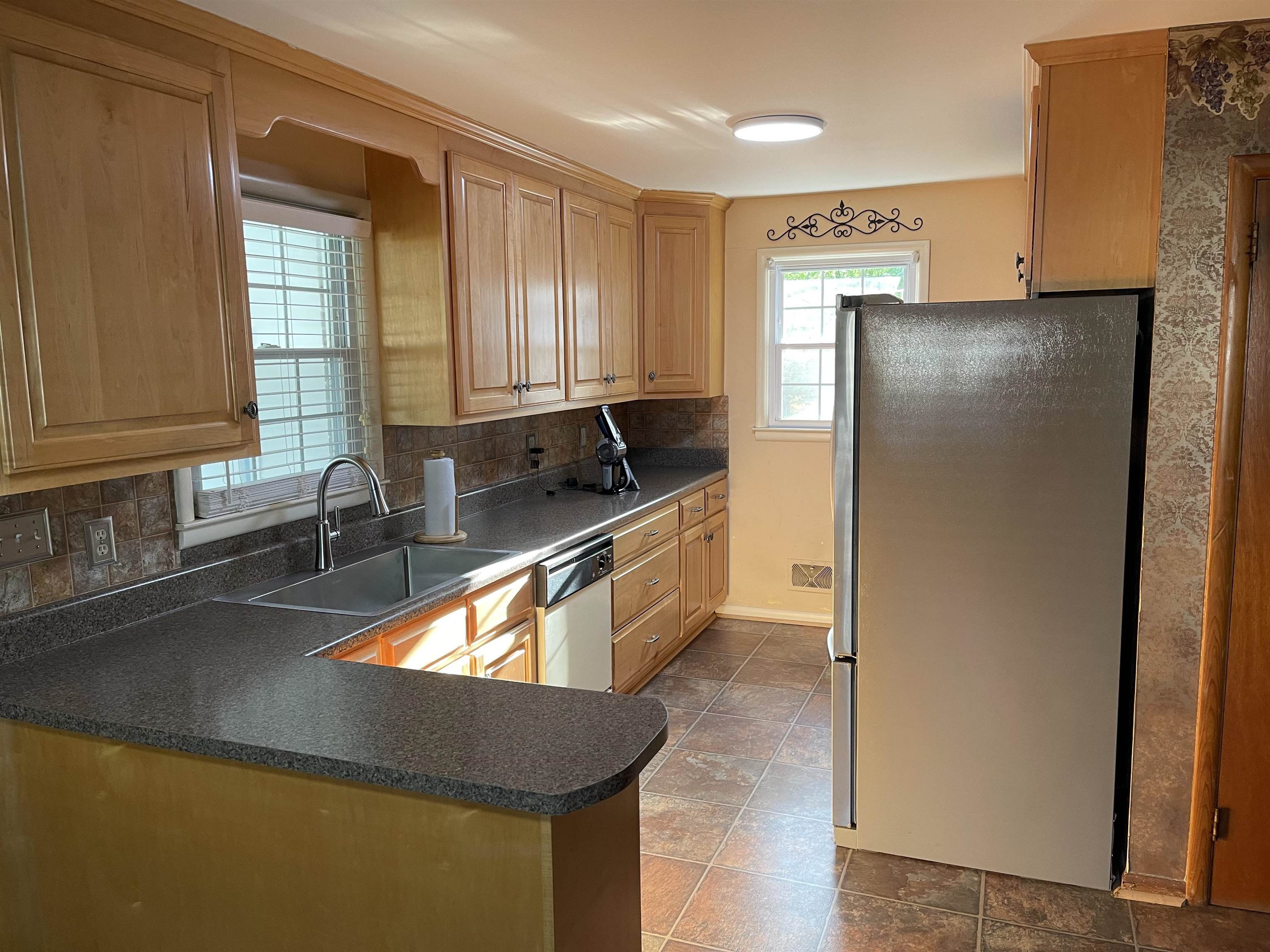 109 Loche Adele Drive Spartanburg, SC 29307 - Photo 8 of 27