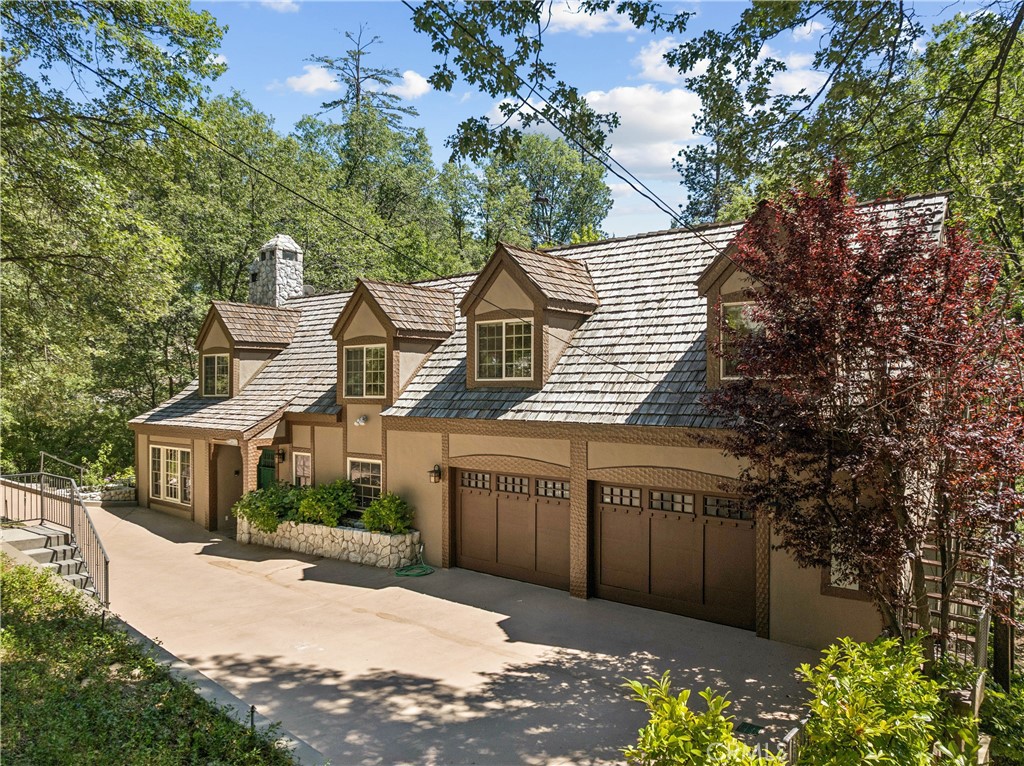 28971 North Shore Road Lake Arrowhead, CA 92352 - Photo 4 of 60