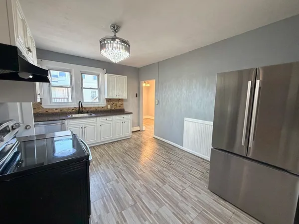 $3,700 | 30 Riverview Street, Unit 2, Brockton, MA 02302