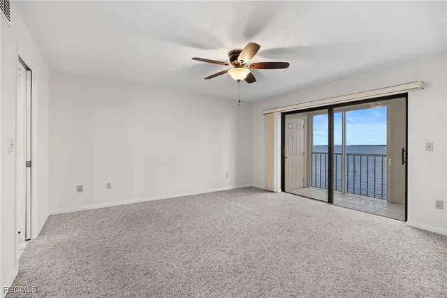 $1,800 | 4019 Southeast 20th Place, Unit 303, Cape Coral, FL 33904