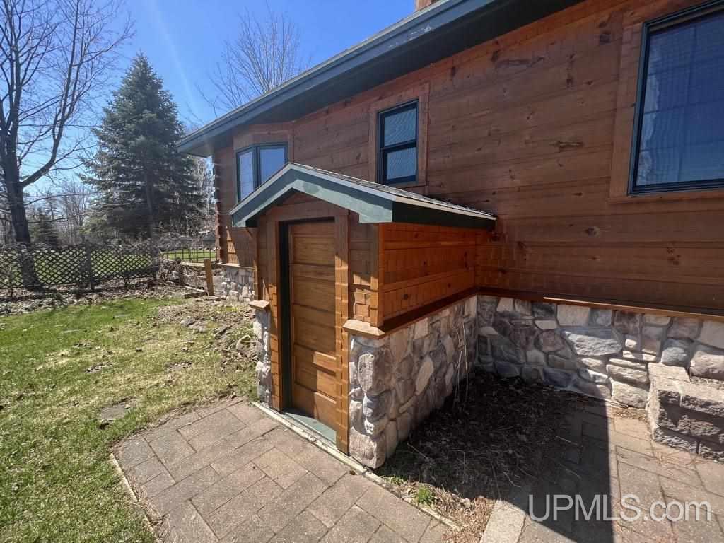 43370 Lindala Road Chassell, MI 49916 - Photo 4 of 38 Gallery Image 4