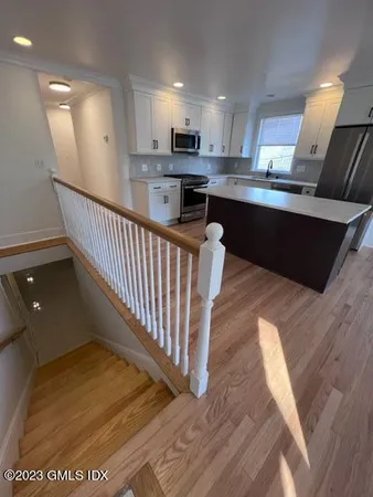 $3,900 | 274 Valley Road, Unit 1, Cos Cob, CT 06807