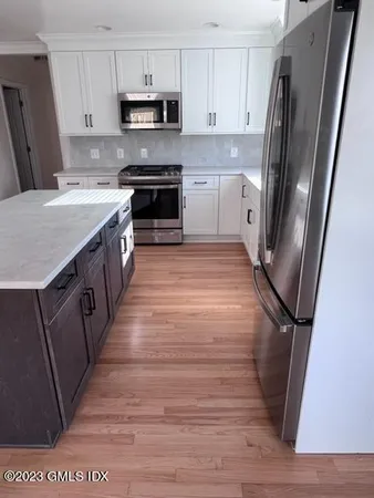 $3,900 | 274 Valley Road, Unit 1, Cos Cob, CT 06807