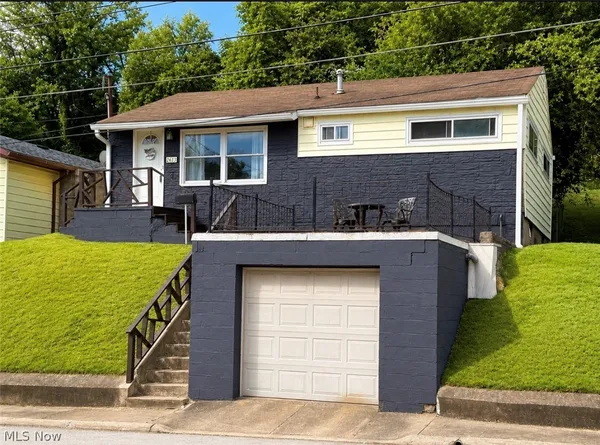 $127,900 | 2613 Liberty Street, Parkersburg, WV 26101