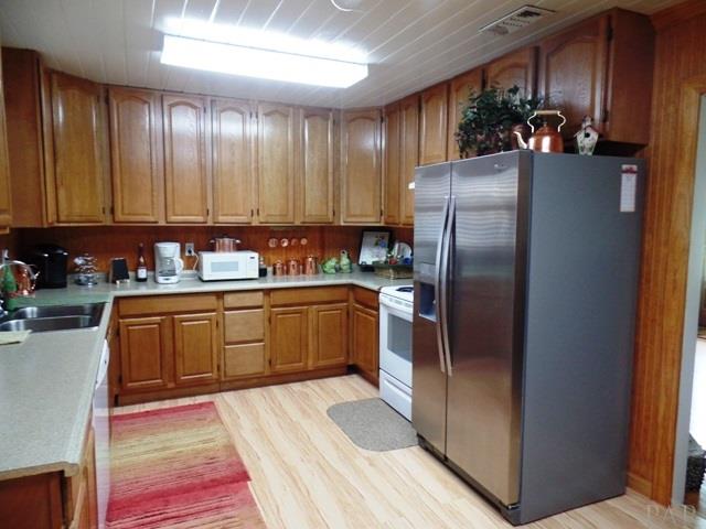 1032 Rock-A-Way Creek Road Atmore, AL 36502 - Photo 4 of 35
