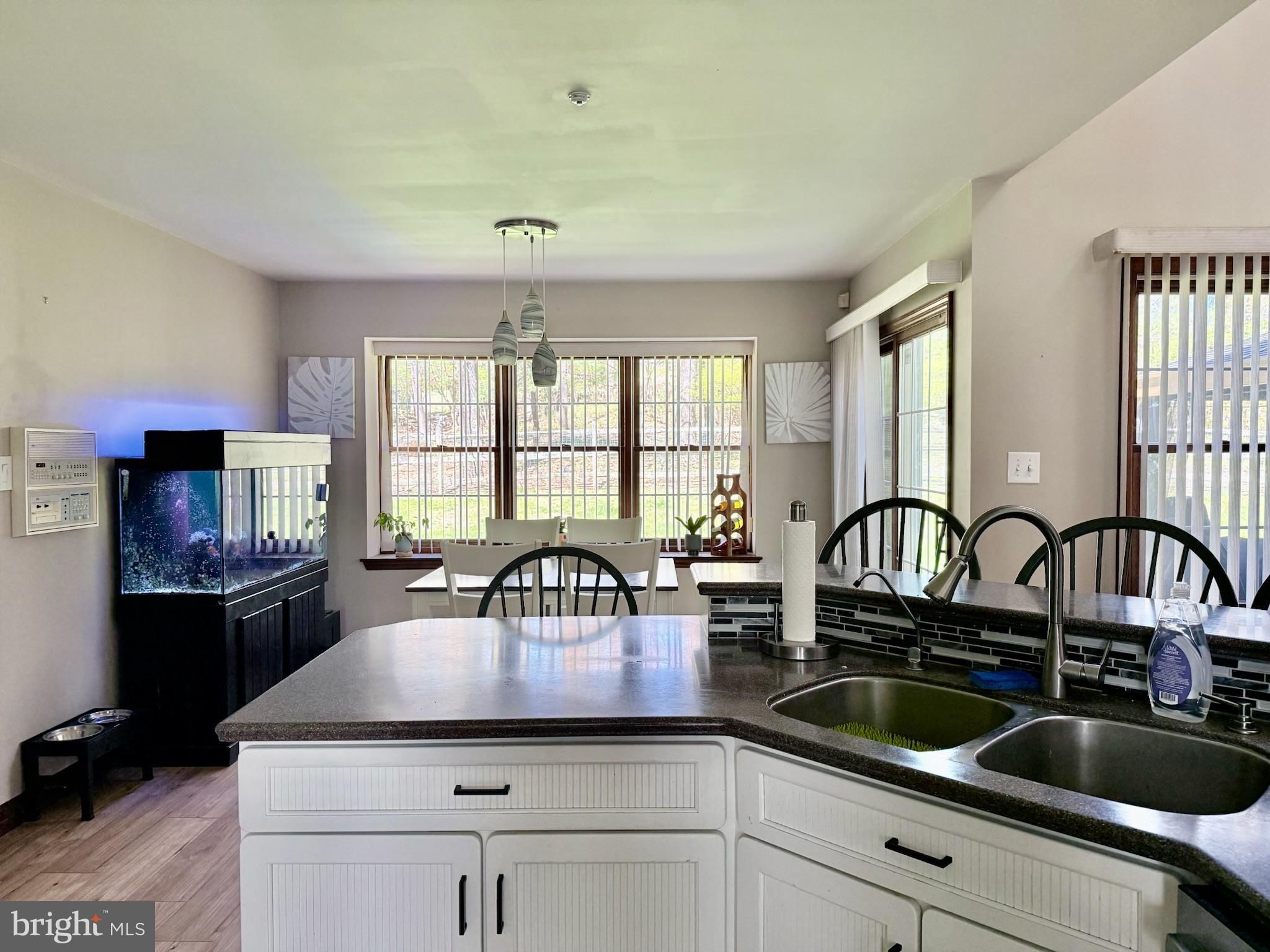 4 Royal Court Reading, PA 19607 - Photo 6 of 47 Kitchen