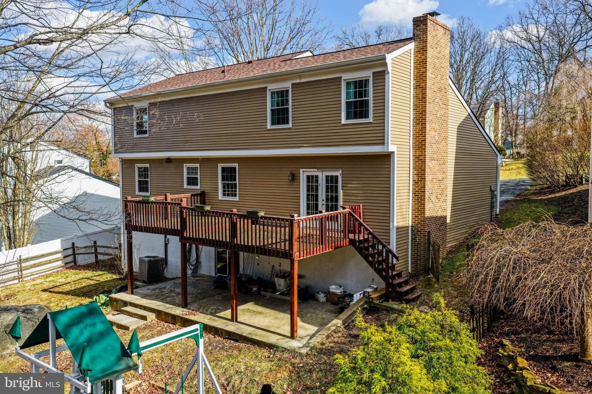 15117 Trail Ridge Road Southwest Cumberland, MD 21502 - Photo 7 of 43 a view of a house with backyard and porch