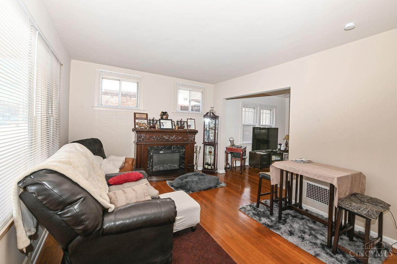3652 Brotherton Road Cincinnati, OH 45209 - Photo 10 of 43