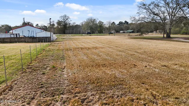 $179,900 | 0 Hwy 614 Highway, Moss Point, MS 39562