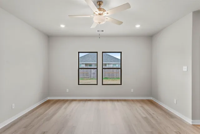 $309,990 | 1911 Stargazer Lane, Angleton, TX 77515