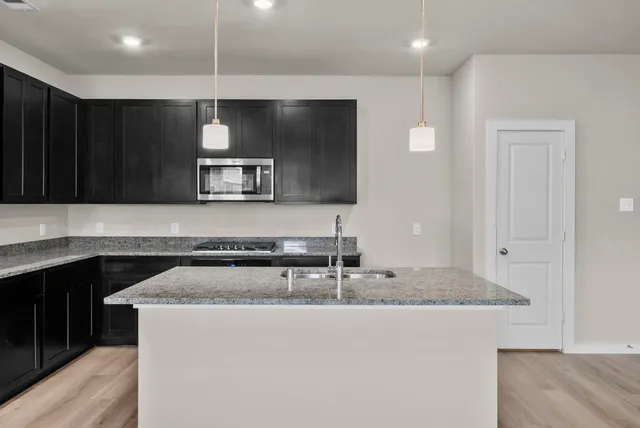 $309,990 | 1911 Stargazer Lane, Angleton, TX 77515