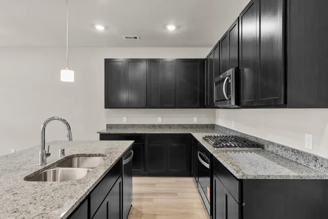 $309,990 | 1911 Stargazer Lane, Angleton, TX 77515