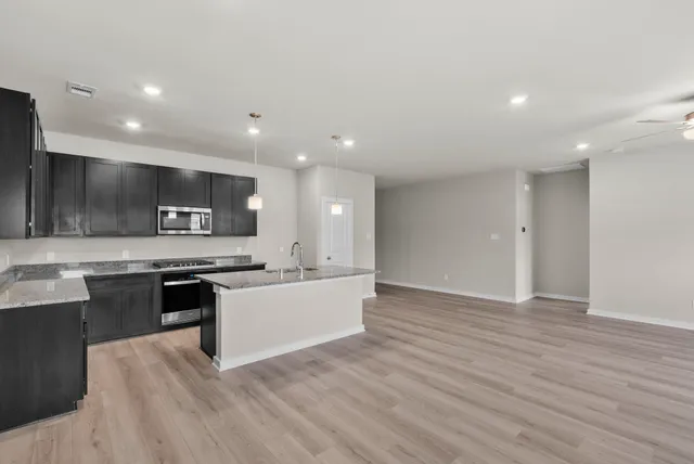 $309,990 | 1911 Stargazer Lane, Angleton, TX 77515