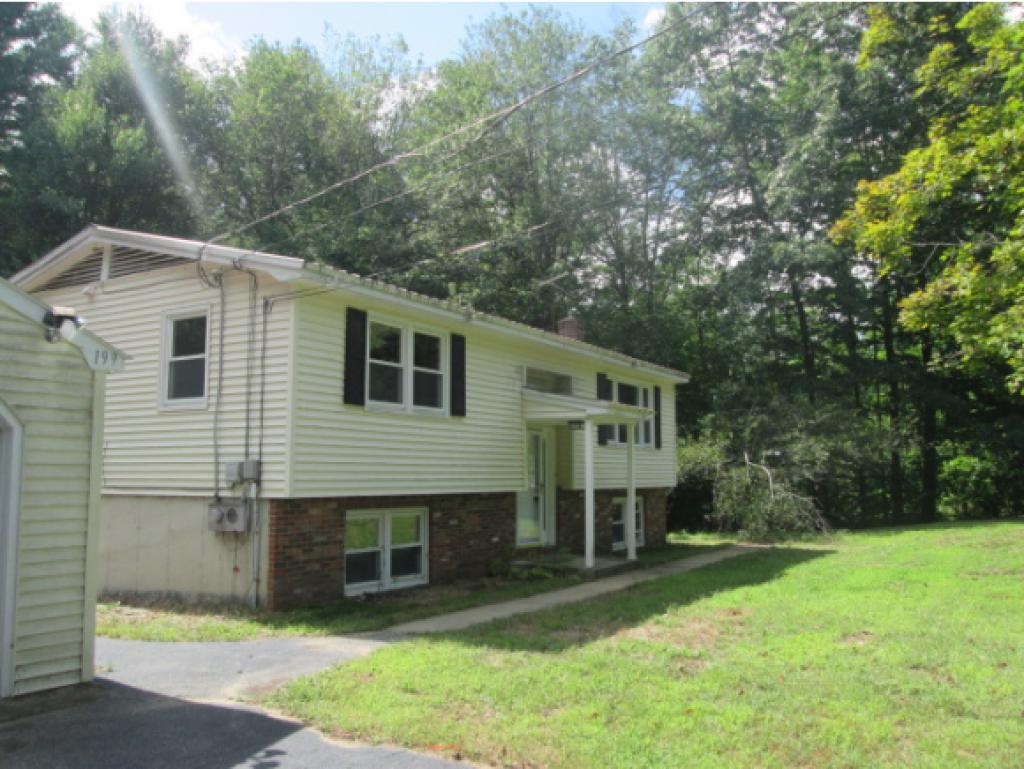 20 Tibbetts Road Barrington, NH 03825 - Photo 2 of 25